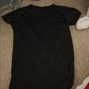 Lululemon Black Swiftly tech